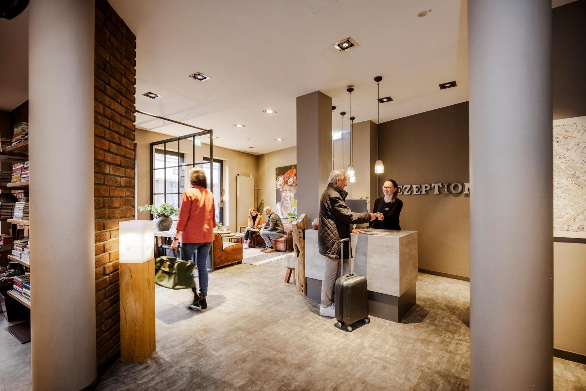 Altstadt-Hotel บีเลอเฟล์ด ภายนอก รูปภาพ