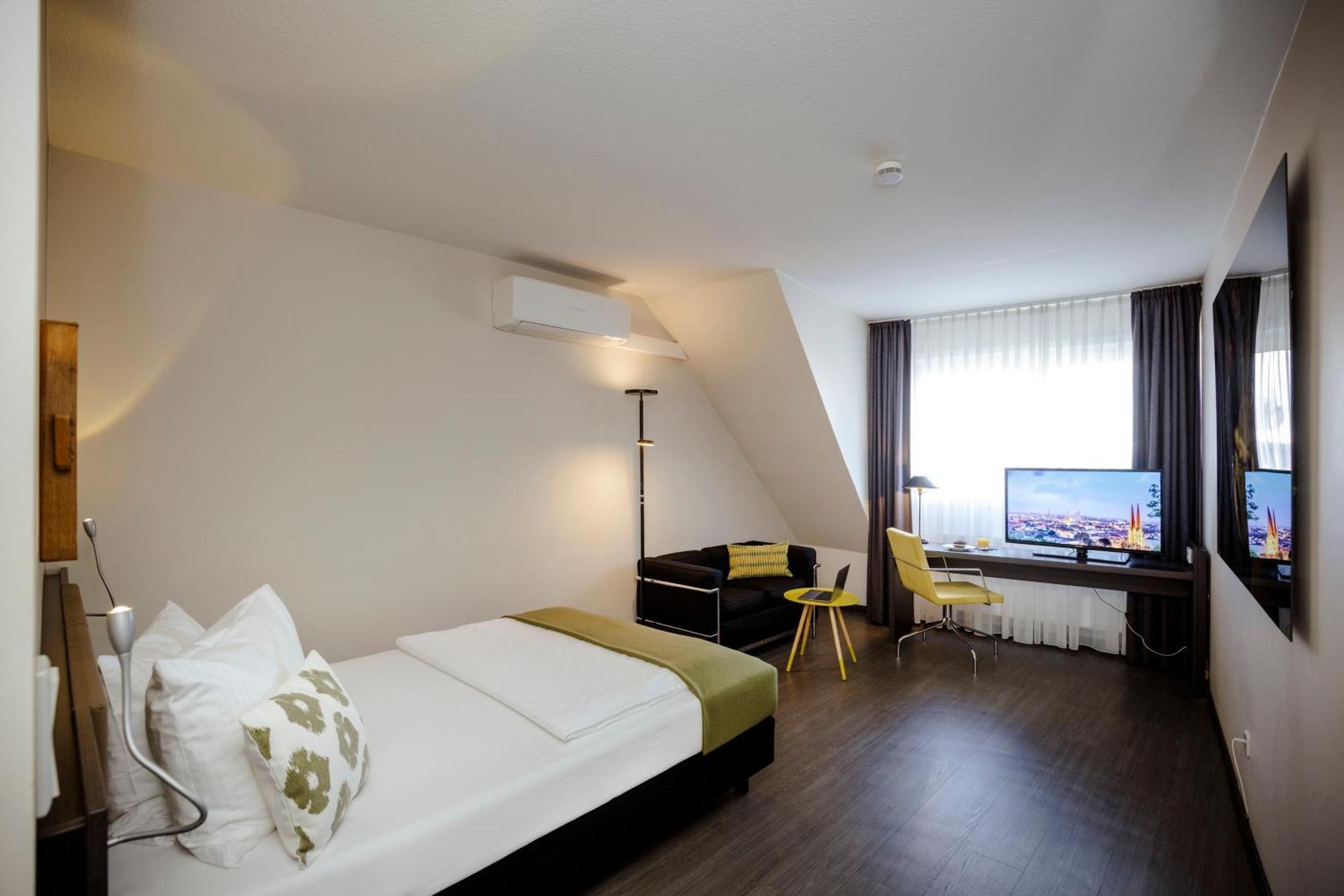 Altstadt-Hotel บีเลอเฟล์ด ภายนอก รูปภาพ